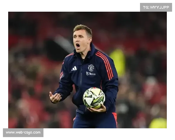 曼联临时主帅弗莱彻首训，强调进攻足球传统